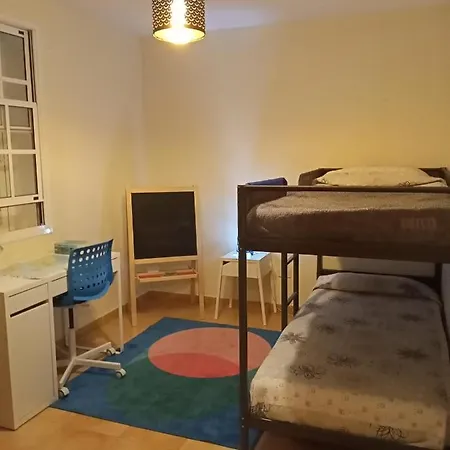 Cheerful 3 Bedroom Town House With Garage Nyaraló Tegueste