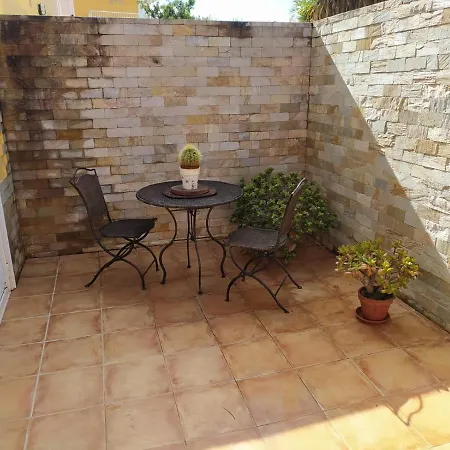 Cheerful 3 Bedroom Town House With Garage Tegueste