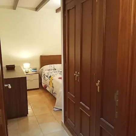 Cheerful 3 Bedroom Town House With Garage Tegueste